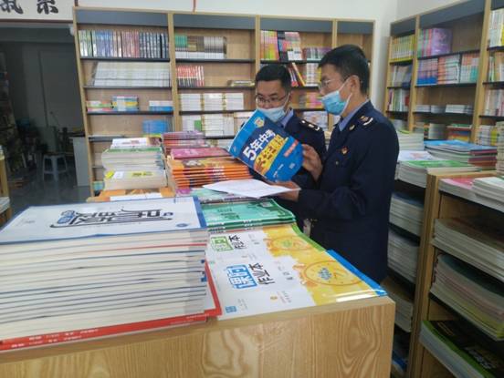敦化市市場監管局開展學生文化用品專項檢查，守護青少年健康成長